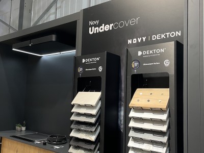 Novy - Presentatie van Undercover