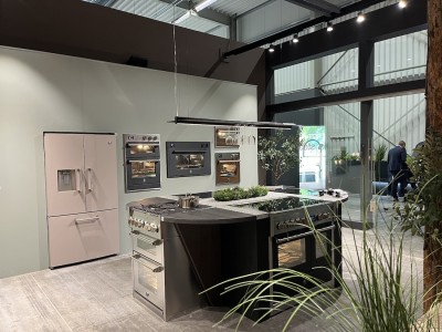 Steel showroom - verlichting byJerr.jpeg