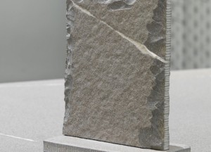 Idylium levert als eerste producent werkbladen van Mineral Stone met doorlopende ader