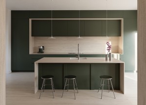 Cosentino introduceert Dekton Amazonik met warme houtlook
